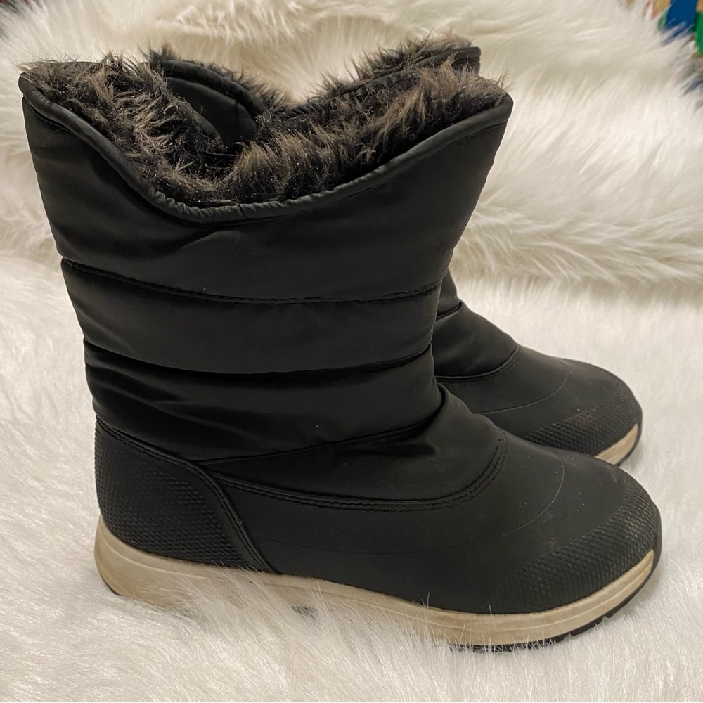 Time And Tru Boots Women’s Size 8 Side Zip Black Faux Fur Lining Winter